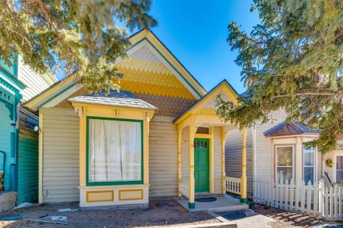 Victor Casa | Close to Casinos and Trails Historic Victor Cottage