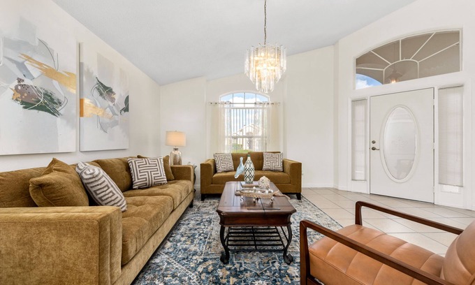 Orlando Casa | Closet to Disney World/ 10 Guest/ Pool/ Park/ Laundry/ 15 minutes to Airport