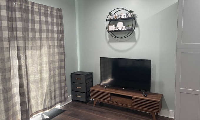 Hendersonville Casa | Close to Downtown Apartment!!