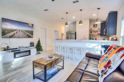 St. Augustine Casa | Close to downtown, 3BR,6Beds,Movies, Ping Pong,Fun