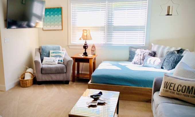 Huron Casa | Close to everything, Cedar Point, Waterparks, Beaches, Marinas, and Ferries!