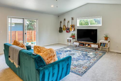 Larkspur Casa | Close to Everything! Quiet Retreat in Bend