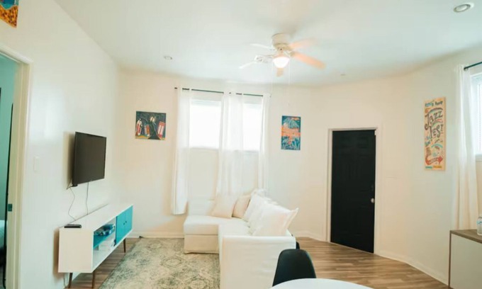 Seventh Ward Casa | CLOSE TO FQ + FAIRGROUNDS, SLEEPS 4 WITH W/D