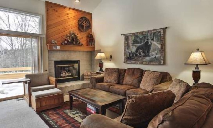 Harbor Springs Condominio | Condominio 115 - Condominios Trout Creek
