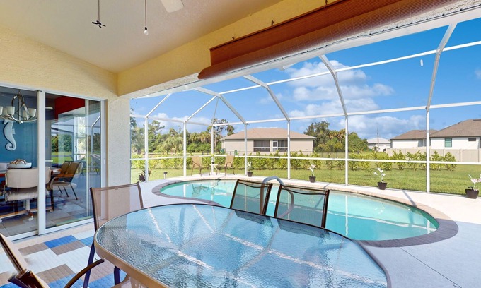 Rotonda Heights Casa | Close to Gulf with pool & updated interior