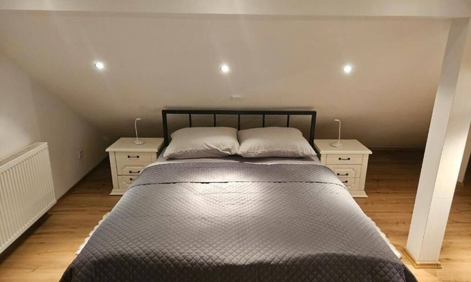Slavonski Brod Casa | Close to highway, private parking, entire property only for you.