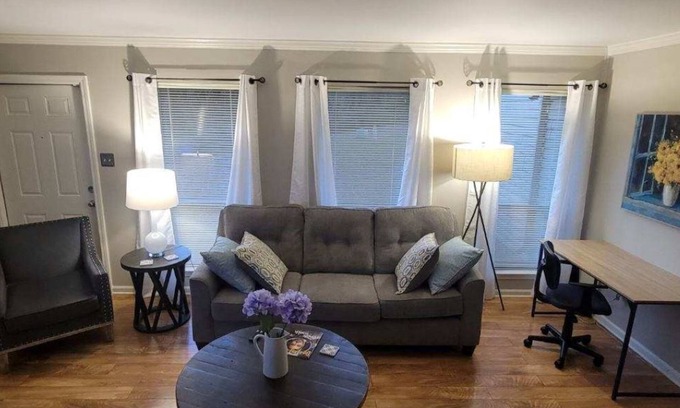 Baton Rouge Casa | Close to hospitals&I-10/2 bedroom/2bath/Townhome