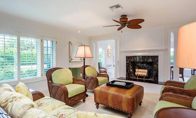 Coquina Sands Casa | Close to Naples Beach and downtown 5 bedroom/ 5 bath pool home with pool cabana