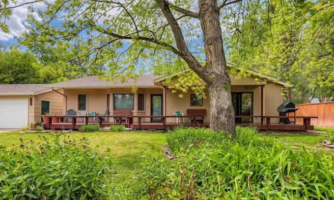 Fort Collins Casa | Cerca del casco antiguo y muchos lugares para bodas (RV y mascotas están bien)