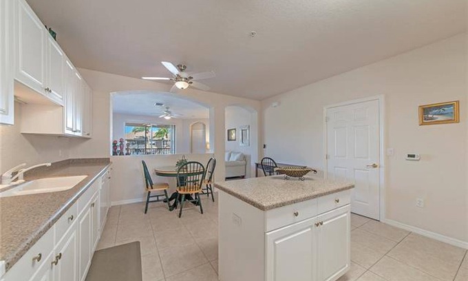 Bonita Springs Condominio | Cerca de las playas, excelentes restaurantes, diversión familiar.