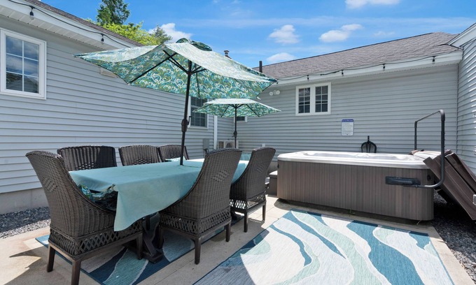 Wells Apartamento | Close to the beach 1BDR with large, private fenced in yard