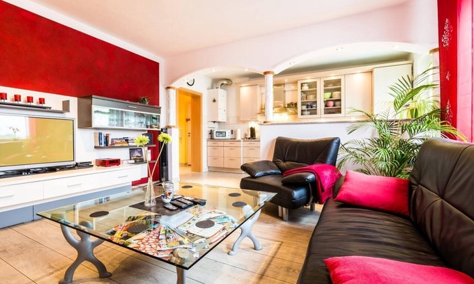 Muelheim Apartamento | Cerca de la feria: hermoso y luminoso apartamento de 3 habitaciones, 70 m²