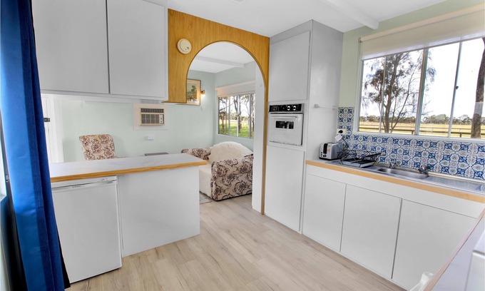 Eagle Point Cabaña | Close to the Paynesville lakeside village and eateries.