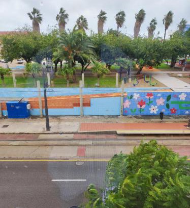 El Cabanyal Apartamento | Close to the sea, large 170 m2 apartmentBIKES