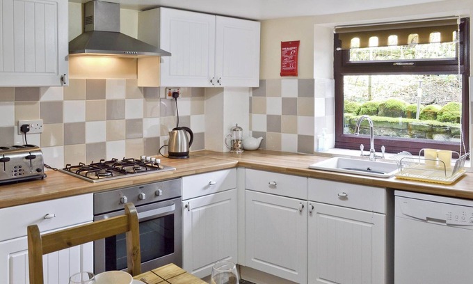 Peak District National Park Cabaña | 2 bedroom accommodation in Bradwell