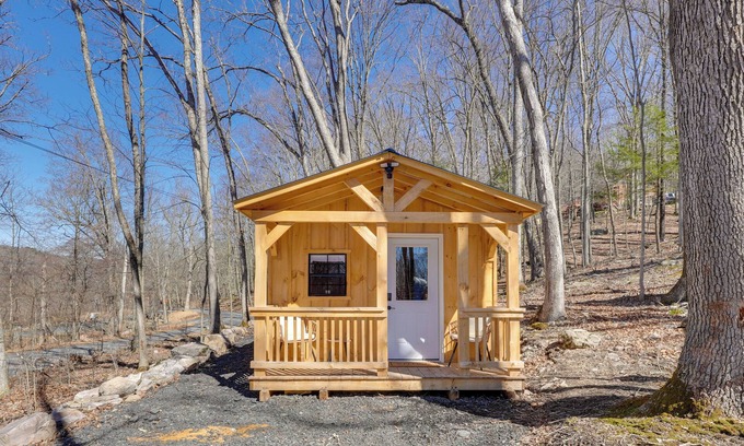 Westbrookville Apartamento | Close to Trails: Studio w/Water Views