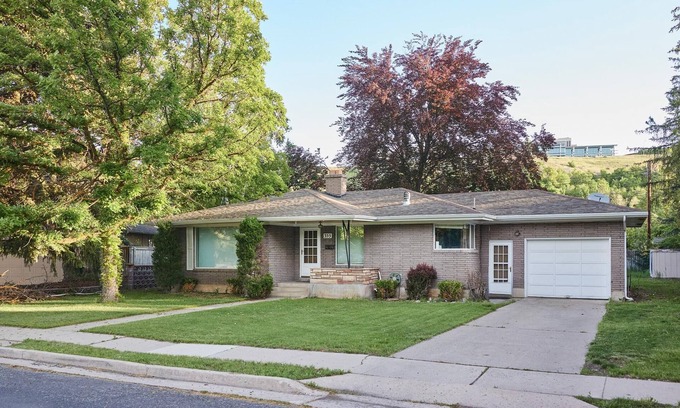 Logan Casa | Basement Close to USU and Logan Canyon