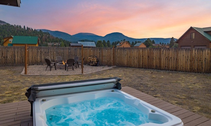 South Fork Casa | Close to Wolf Creek Ski Area/Private Hot Tub/ATVs Welcome/Firepit
