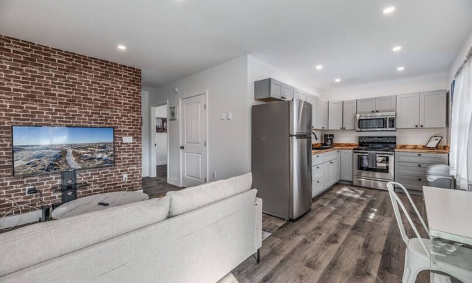 Bangor Apartamento | *Closed Listing - Not Bookable*