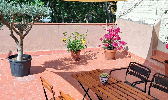 el Camp d'en Grassot i Gracia Nova Apartamento | Closed to Sagrada Familia, Park Güell