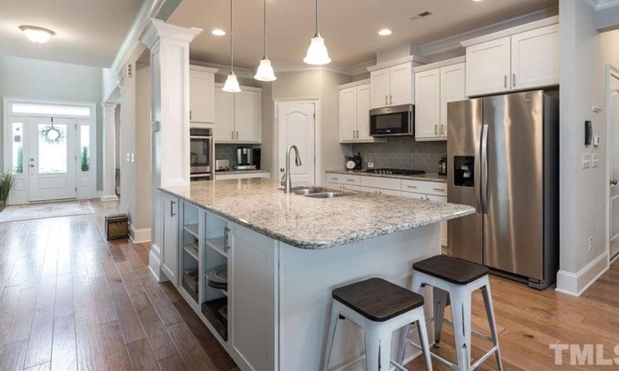 Rolesville Casa | ¡Casa de 6 habitaciones cerca del parque de fútbol WRAL, Wake Forest y Raleigh Area Colleges!