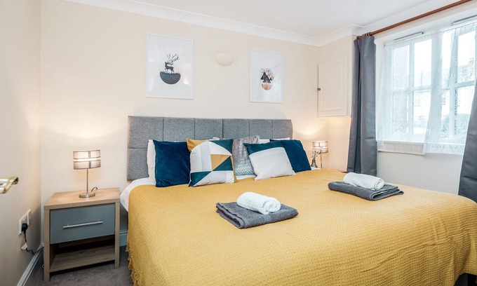 Woking Apartamento | Apartamento-Negocios-Baño Privado-Vista al Jardín
