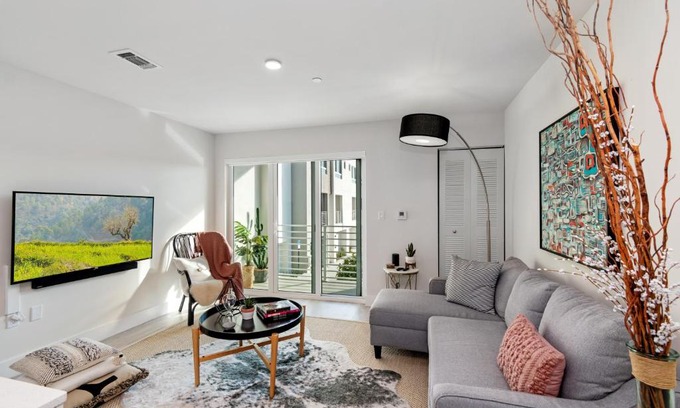 Ojus Apartamento | Cloud9 - Aventura at Aventura Village