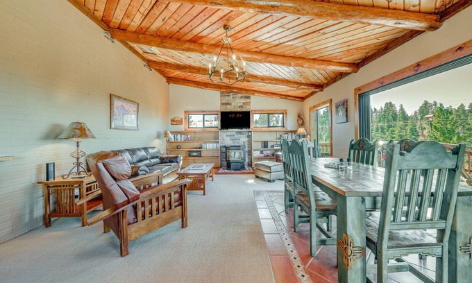 Cloudcroft Cabina | Cloudcroft Cabin w/ View ~ 4 Mi to Ski Cloudcroft!
