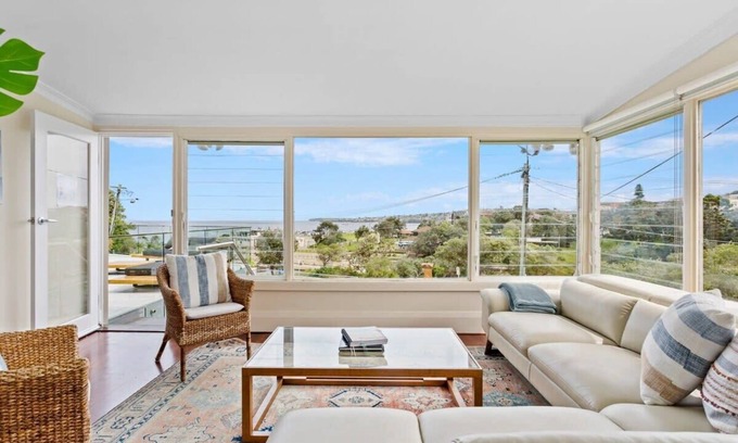 Clovelly Casa | Clovelly Beach House – Sea, Sand and Exclusivity
