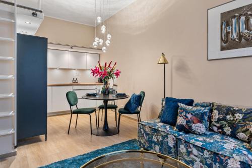 Luebeck Old Town Apartamento | CLS Moderne City-Wohnung in Lübeck Altstadtinsel, gratis WLAN, Smart TV, alles in in direkter Umgebung Restaurants, Supermarkt, Bushaltestelle, Parkhaus, Bahnhof, Hansemuseum, Hüxstraße, Nähe UKSH und Dräger