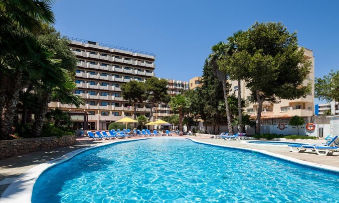 Ciudad de Ibiza Hotel | Club Can Bossa