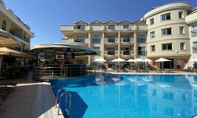 Marmaris City Center Apartamento | Club Karakas Apart
