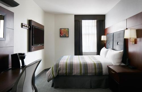 Downtown Houston Hotel | Club Quarters Hotel Downtown, Houston