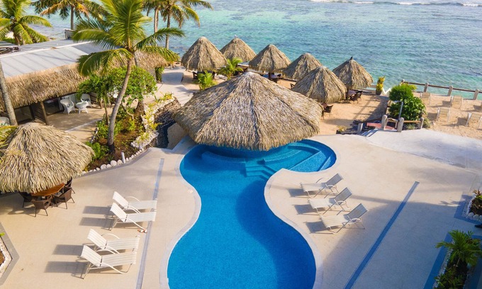 Kiikii Tapere Complejo | Club Raro Resort – Adults Only