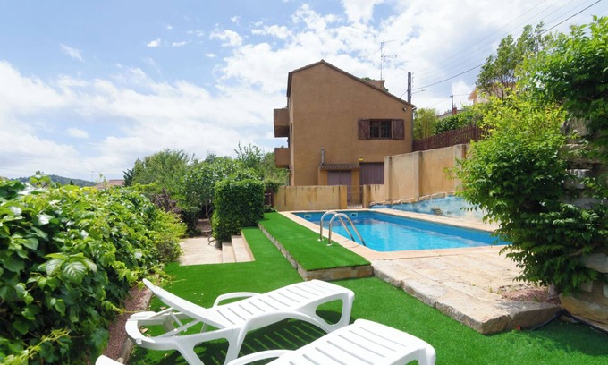 Vidreres Villa | Club Villamar - Encantadora villa "Refugio" en una urbanización tranquila, a 8 km de la playa, co...