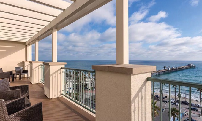 Townsite Complejo | Club Wyndham Oceanside Pier - Stunning Beachfront Getaway