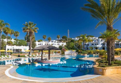 Alpouvar Apartamento | Clube Albufeira - 2BR Pool, Kids Club & Family Fun