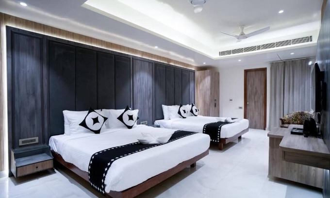 Faizabad Hotel | Clubhouse Hotel Ayodhya