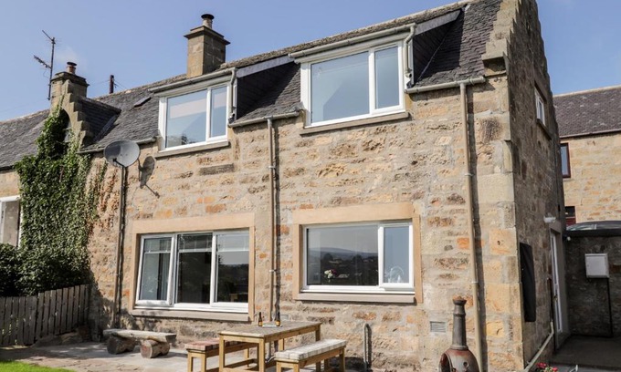 Elgin Casa | Clyne Cottage