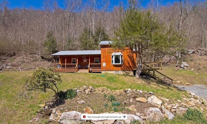 Nettie Cabina | Coal Siding Cabin on the Cherry River! Enjoy river views from porch or deck.