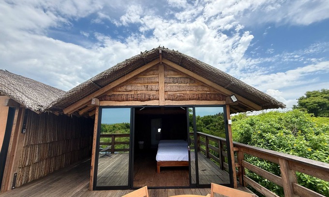 Elota Cabina | Coastal Retreat for 4 – Celestino Gazca 🌊