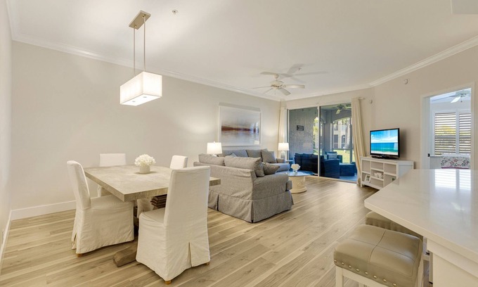 Tropical Cove Condominio | Coast Awhile at Lexington CC Lake Village