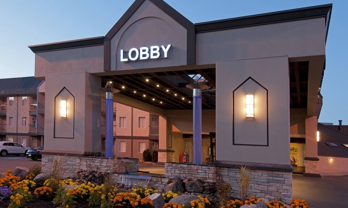 Kamloops Hotel | Coast Kamloops Hotel & Conference Centre