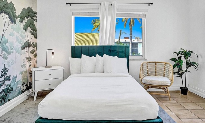 North Beach Apartamento | Coast Studio Free Parking Pool Near Beach