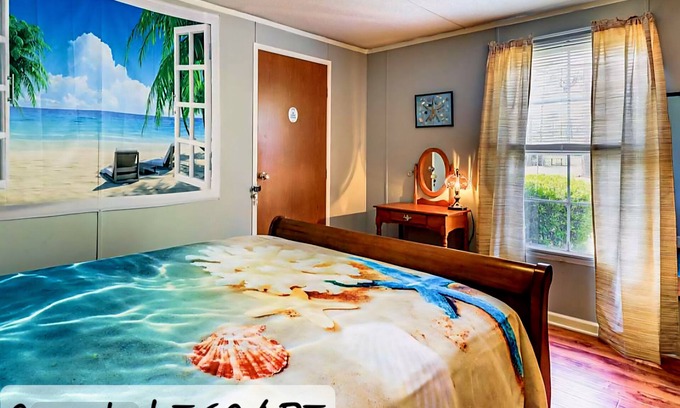 Carteret County Casa | "Coastah" RetreatnJET TUB/FIREPIT/GRILLnLG Fenced YARD nWalk to HADNOT Creek
