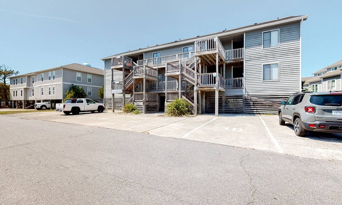 Ocean Sands Condominio | Coastal 2BR 2nd-Floor | Balcony