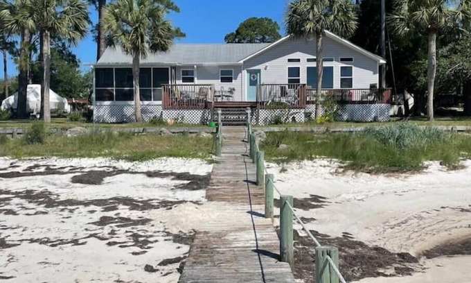 Carrabelle Casa | Coastal Adventures Waterfront!