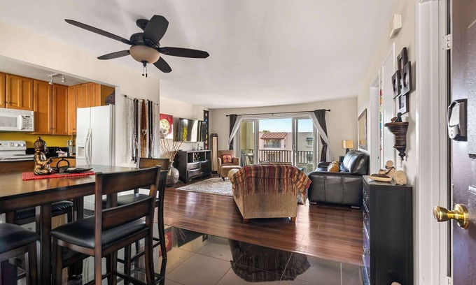 Bay Park Condominio | Coastal Bay Park Condo, 2 Blocks to Mission Bay