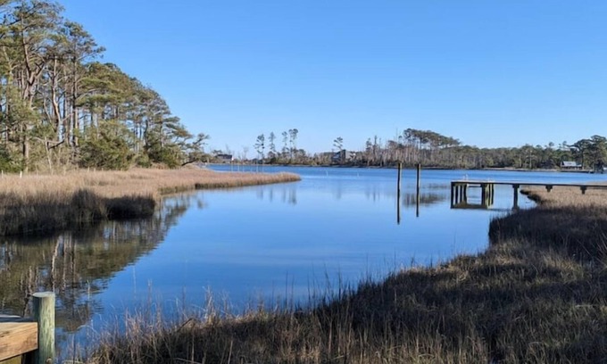 Smyrna Apartamento | Coastal Birdsong waterfront apt