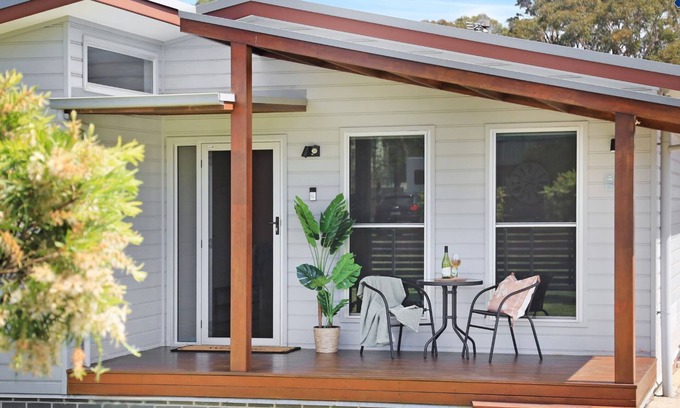 Callala Bay Casa | Coastal Bungalow – Stay 3, Pay 2!